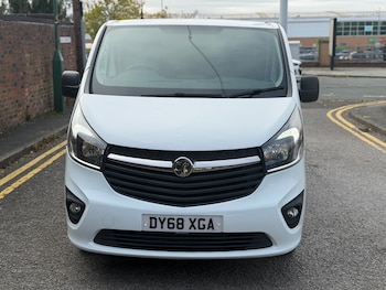 Used Vauxhall Vivaro 2018 for sale - 76208706: Photo 2