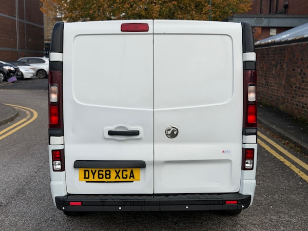 Used Vauxhall Vivaro 2018 for sale - 76208706: Photo 5