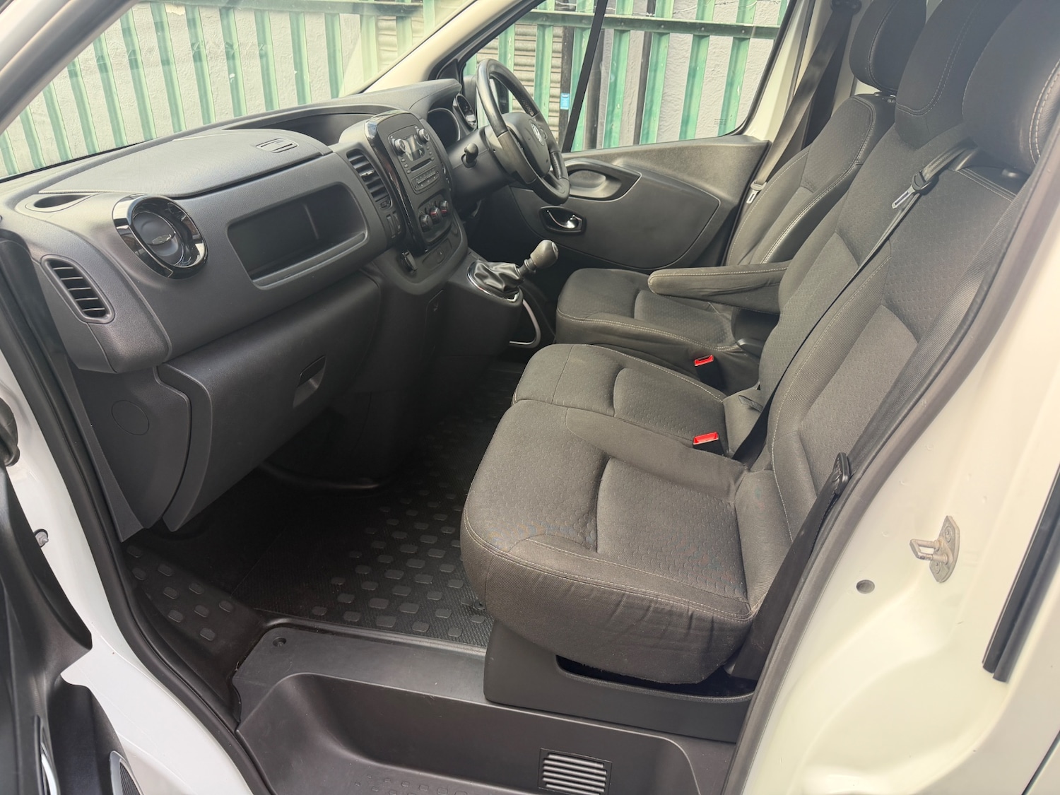 Used Vauxhall Vivaro 2018 for sale - 76208706: Photo 6