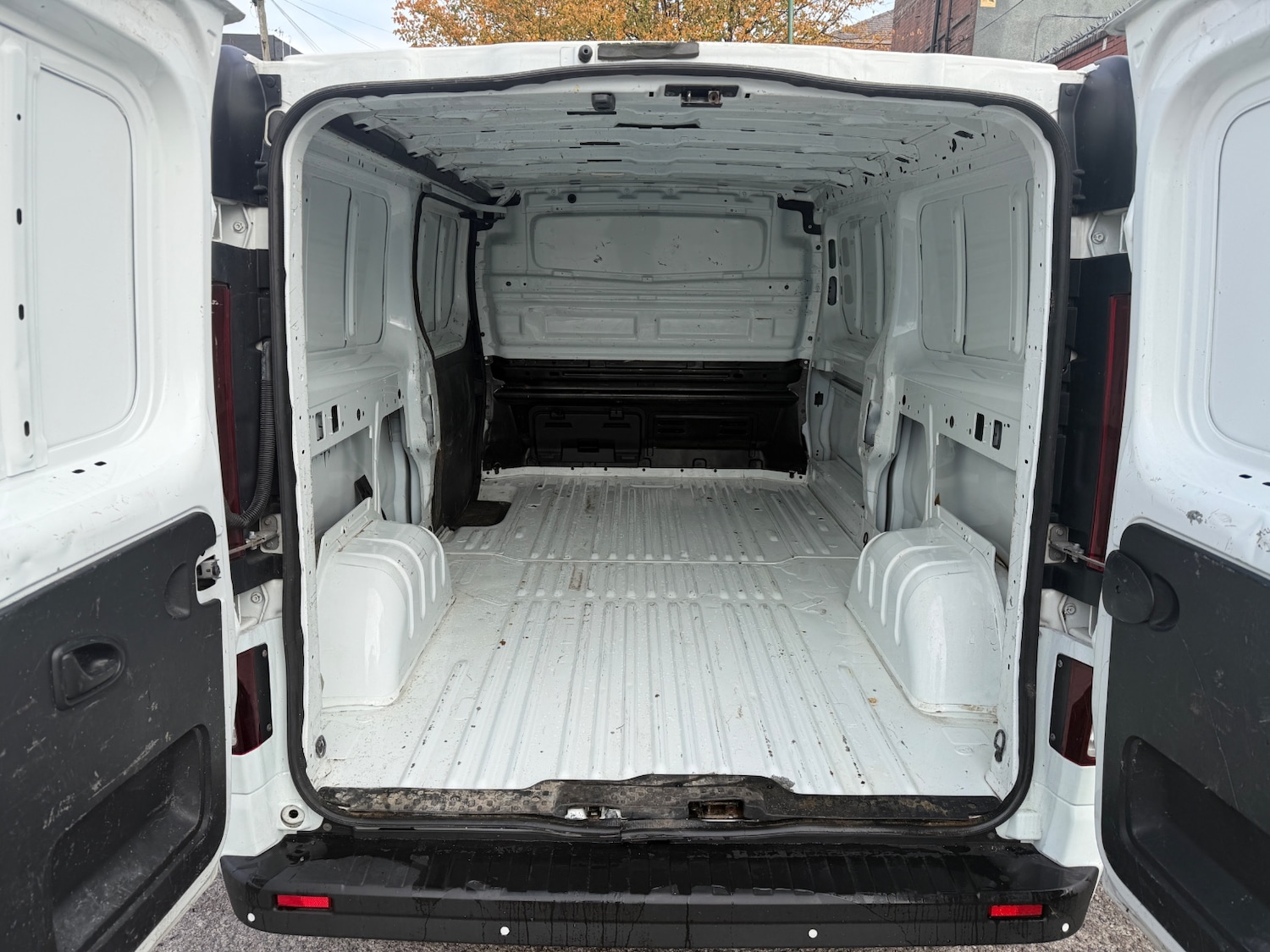 Used Vauxhall Vivaro 2018 for sale - 76208706: Photo 9