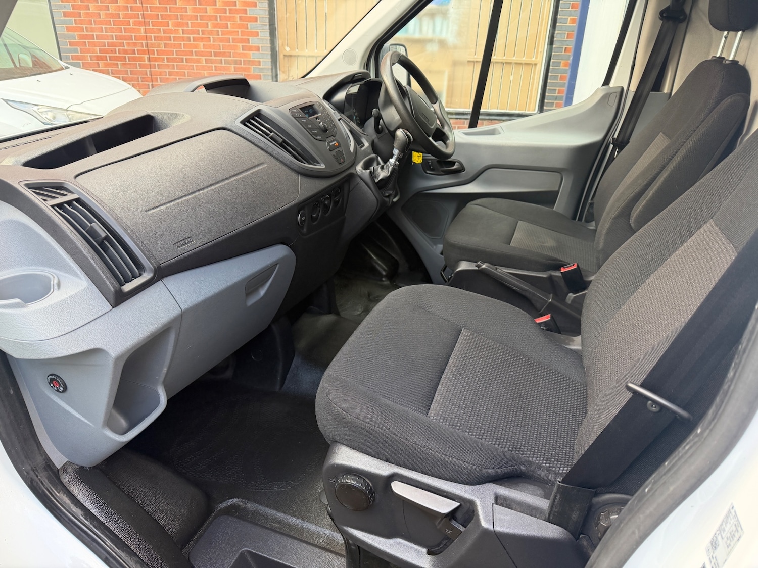 Used Ford Transit 2018 for sale - 76366652: Photo 6