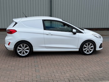 Used Ford Fiesta Van 2019 for sale - 78410304: Photo