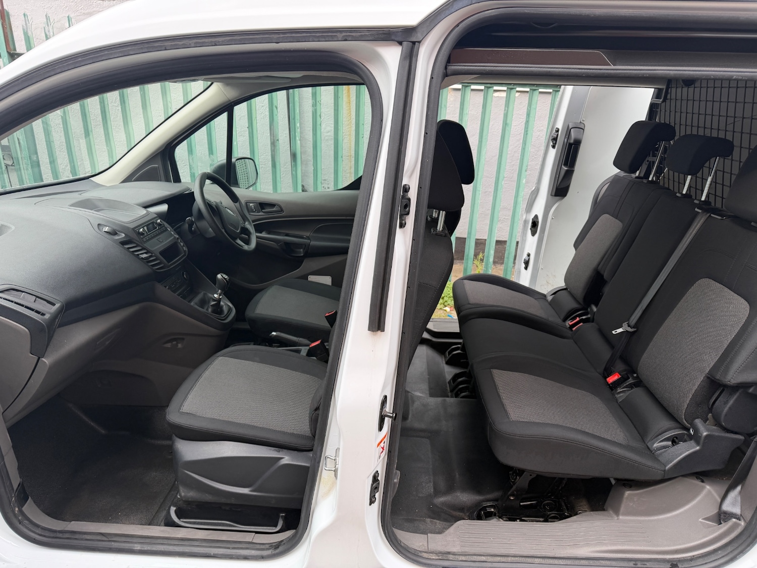 Used Ford Transit Connect 2021 for sale - 76273293: Photo 2