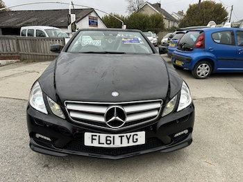 Used Mercedes-Benz E Class 2011 for sale - 76262983: Photo