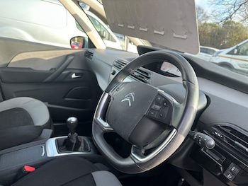 Used Citroen C4 Picasso 2015 for sale - 76793705: Photo