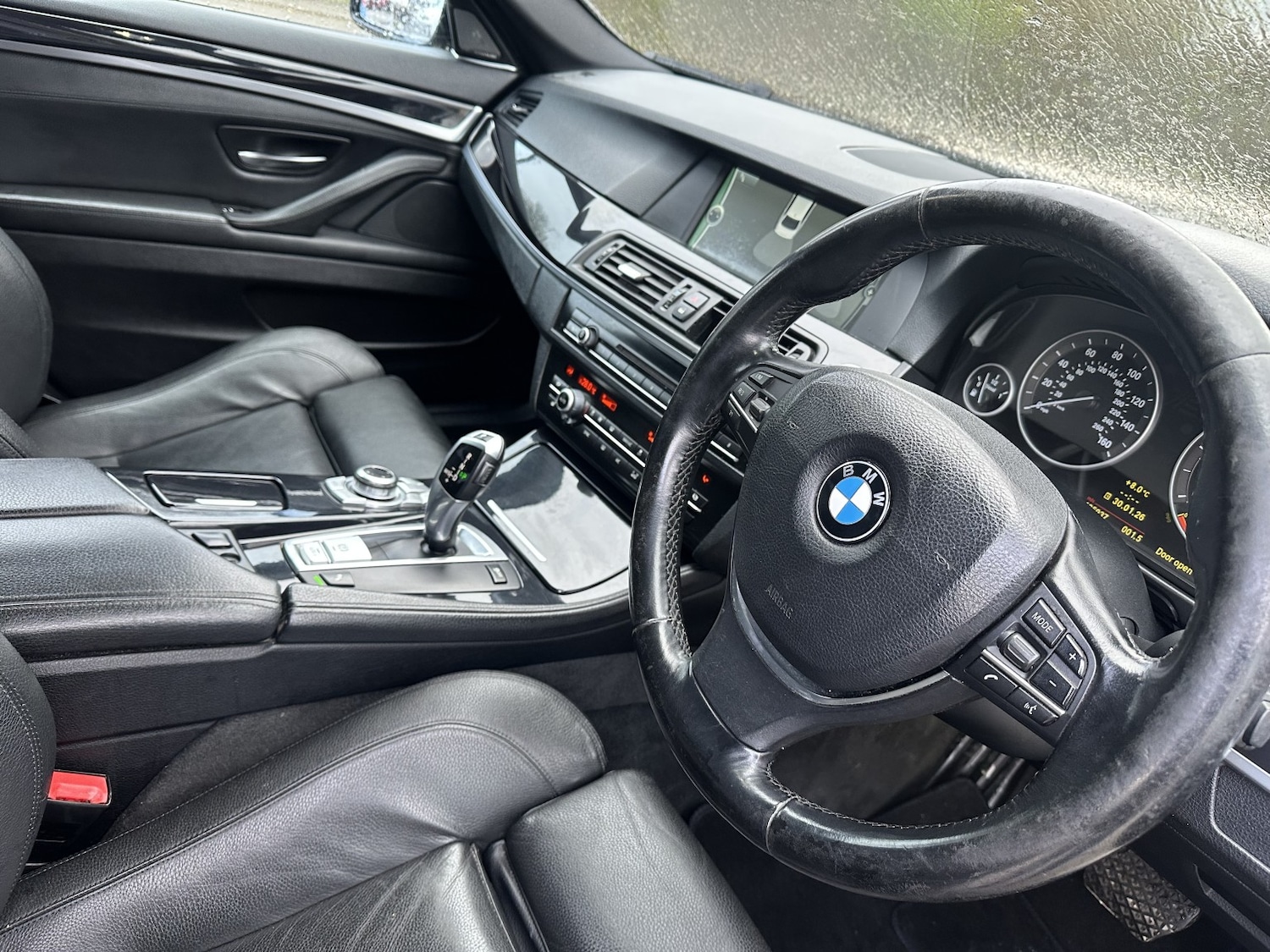 Used BMW 5 Series 2010 for sale - 77423331: Photo 2
