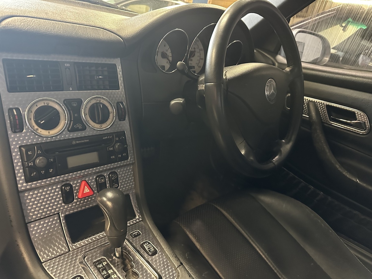 Used Mercedes-Benz SLK 2002 for sale - 77851467: Photo 10