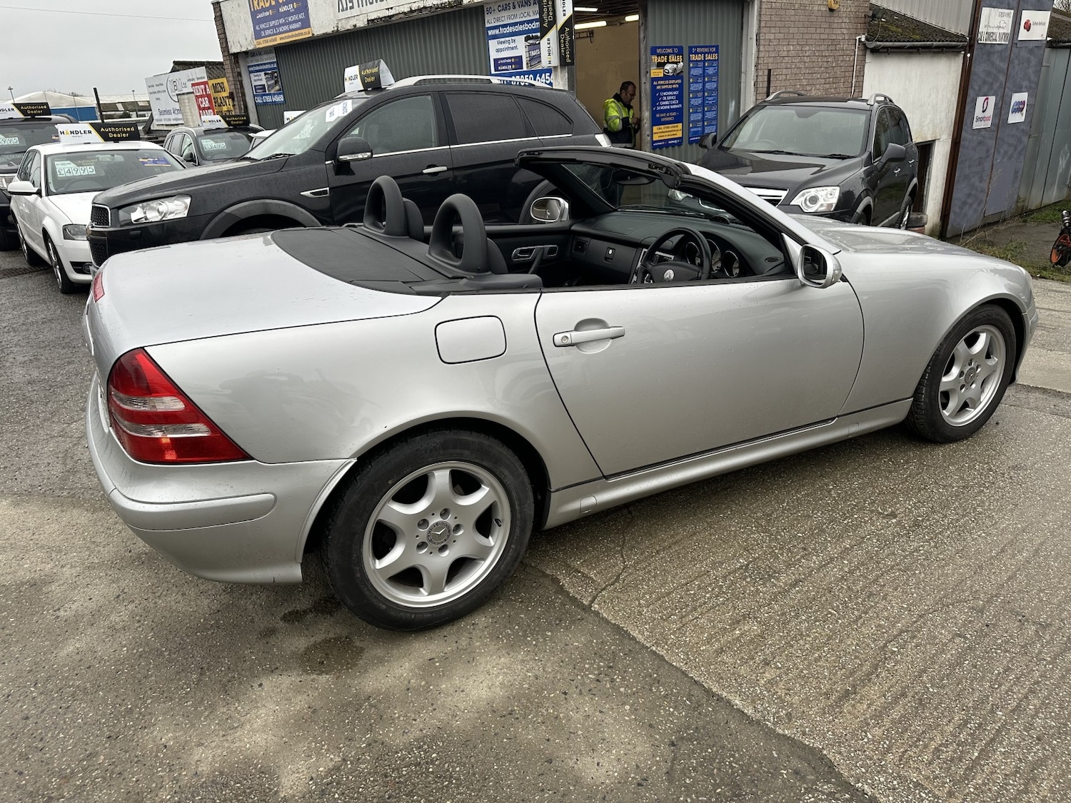 Used Mercedes-Benz SLK 2002 for sale - 77851467: Photo 8