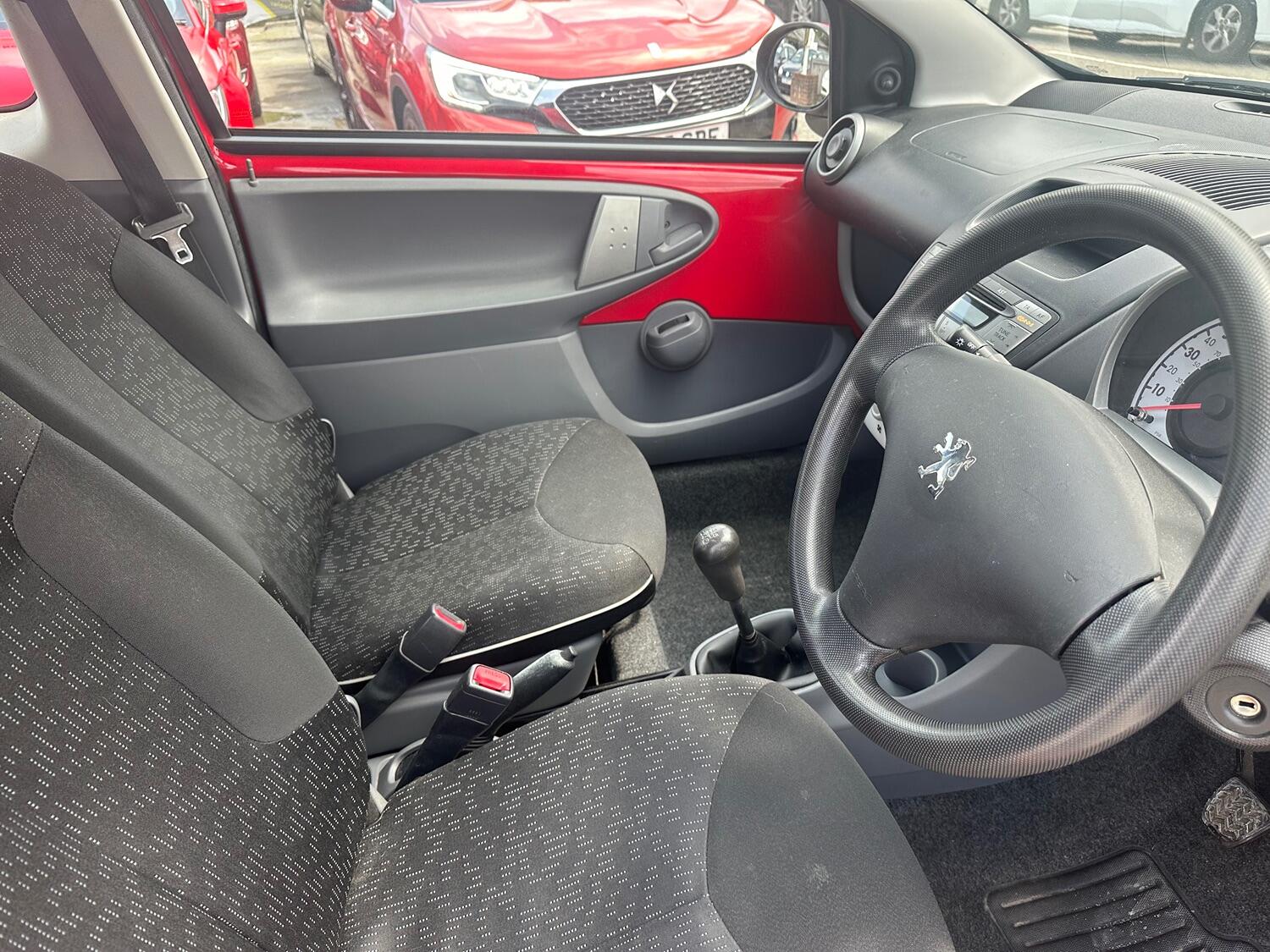 Used Peugeot 107 2011 for sale - 77464504: Photo 2