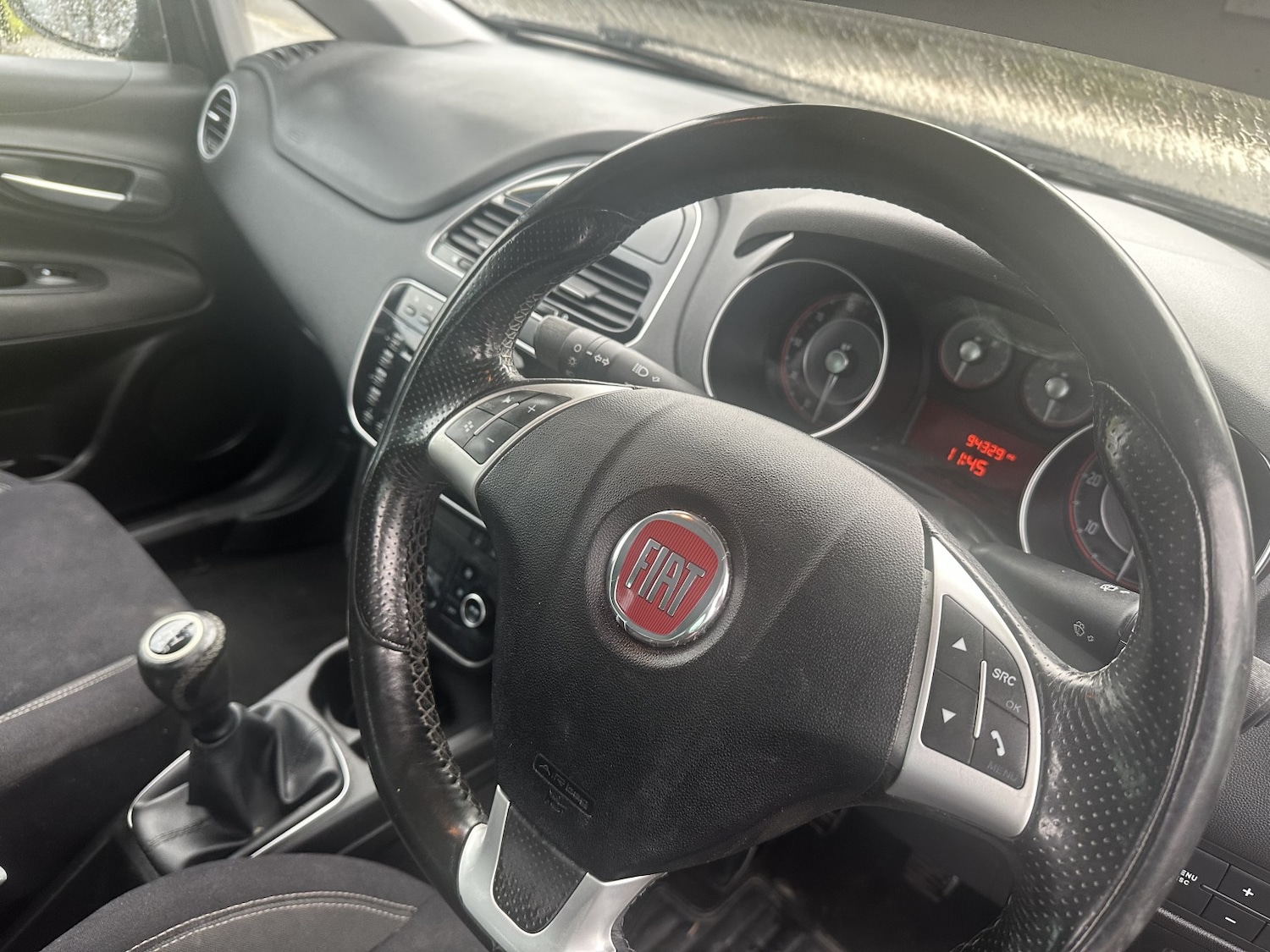 Used Fiat Punto 2013 for sale - 77478173: Photo 2