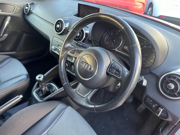 Used Audi A1 2015 for sale - 74207256: Photo 2