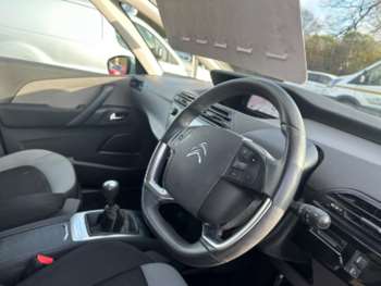 Used Citroen C4 Picasso 2015 for sale - 74207252: Photo