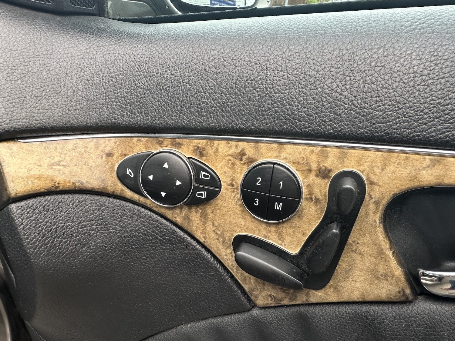 Used Mercedes-Benz E Class 2007 for sale - 77342575: Photo 12