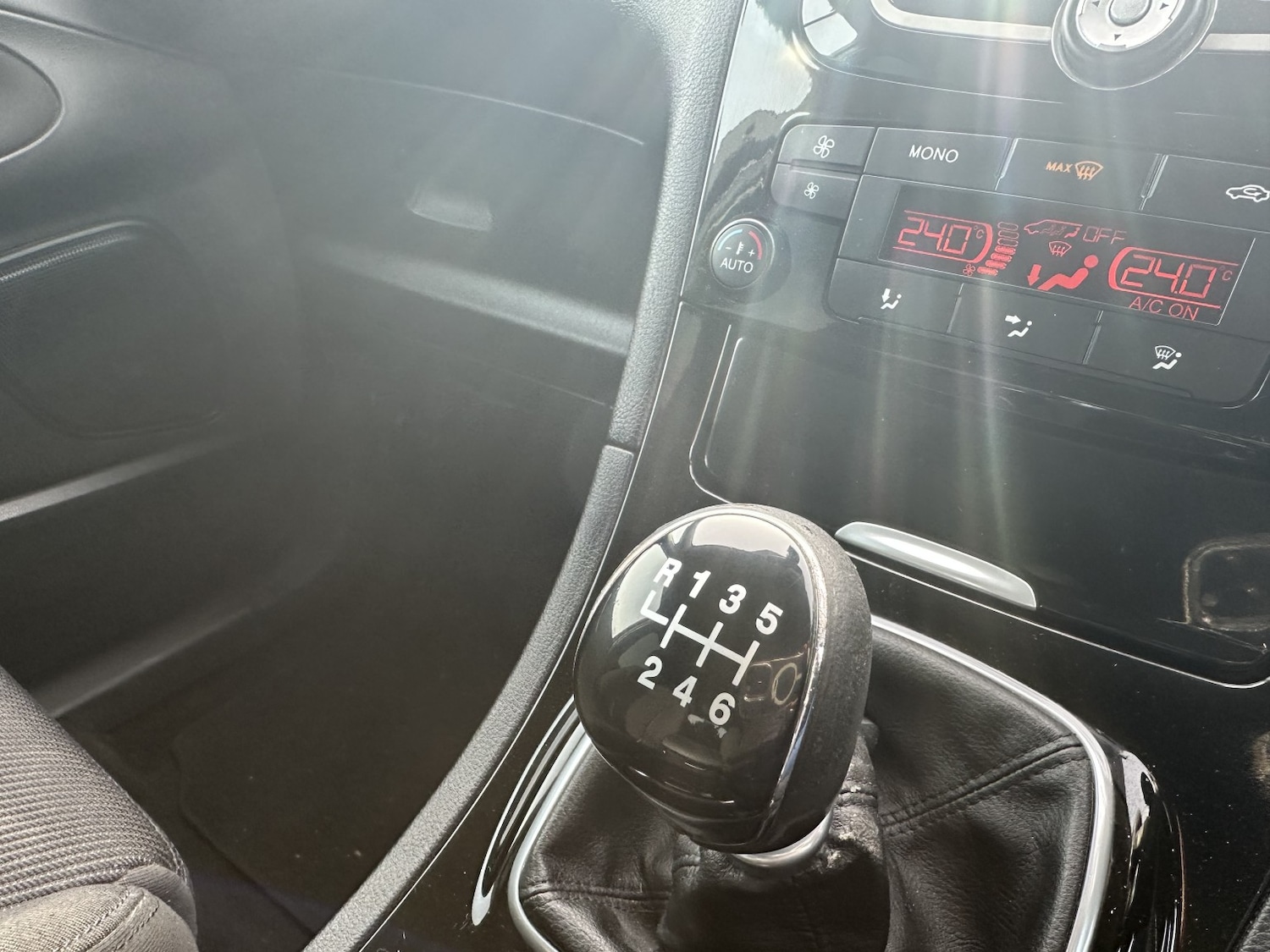 Used Ford Galaxy 2012 for sale - 77564190: Photo 17