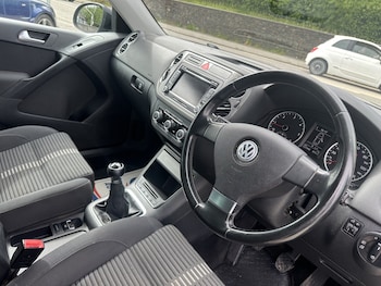 Used Volkswagen Tiguan 2010 for sale - 78683372: Photo