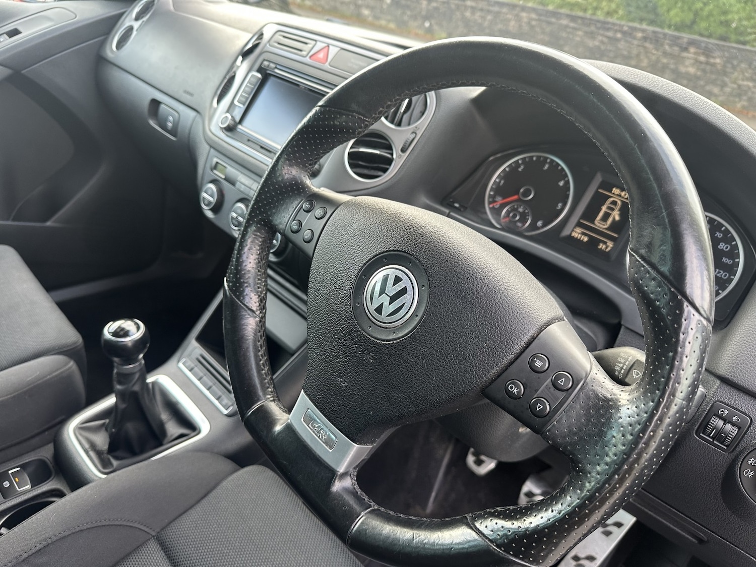 Used Volkswagen Tiguan 2009 for sale - 76387314: Photo 2