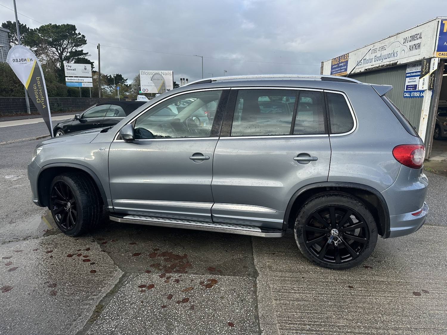 Used Volkswagen Tiguan 2009 for sale - 76387314: Photo 5