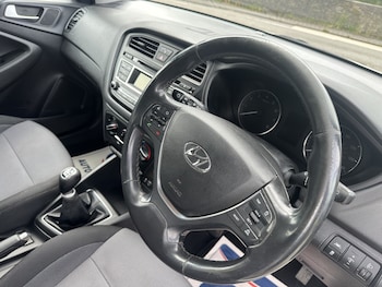 Used Hyundai i20 2017 for sale - 78864914: Photo