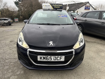 Used Peugeot 208 2015 for sale - 78285771: Photo