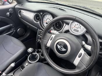 Used MINI Convertible 2007 for sale - 79676360: Photo