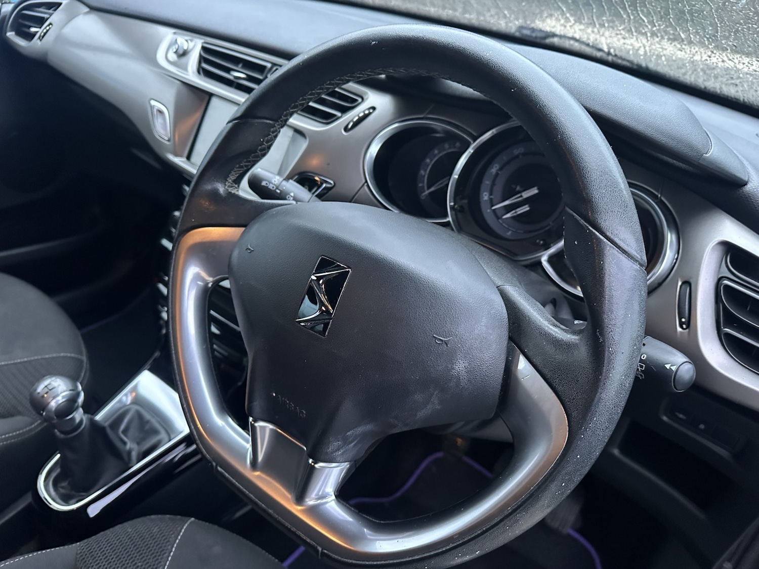 Used DS Automobiles DS 3 2017 for sale - 77945744: Photo 2