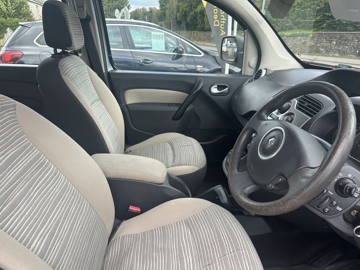 Used Renault Kangoo 2011 for sale - 76793689: Photo 10