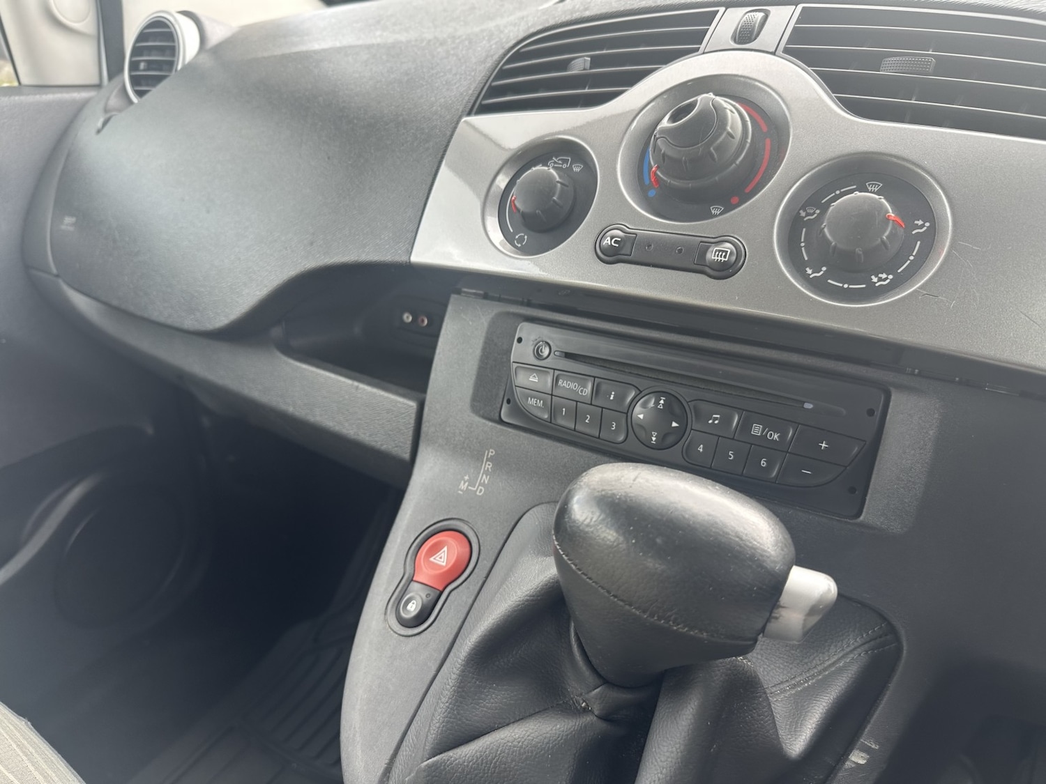 Used Renault Kangoo 2011 for sale - 76793689: Photo 15