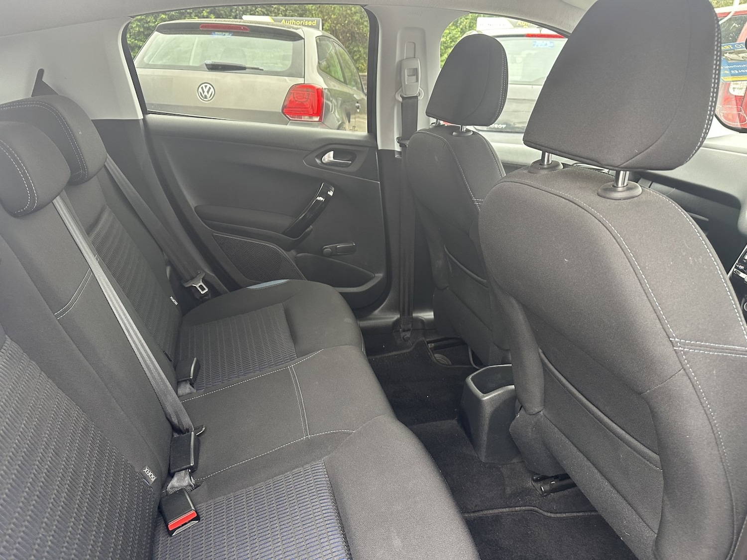 Used Peugeot 208 2013 for sale - 76088729: Photo 11