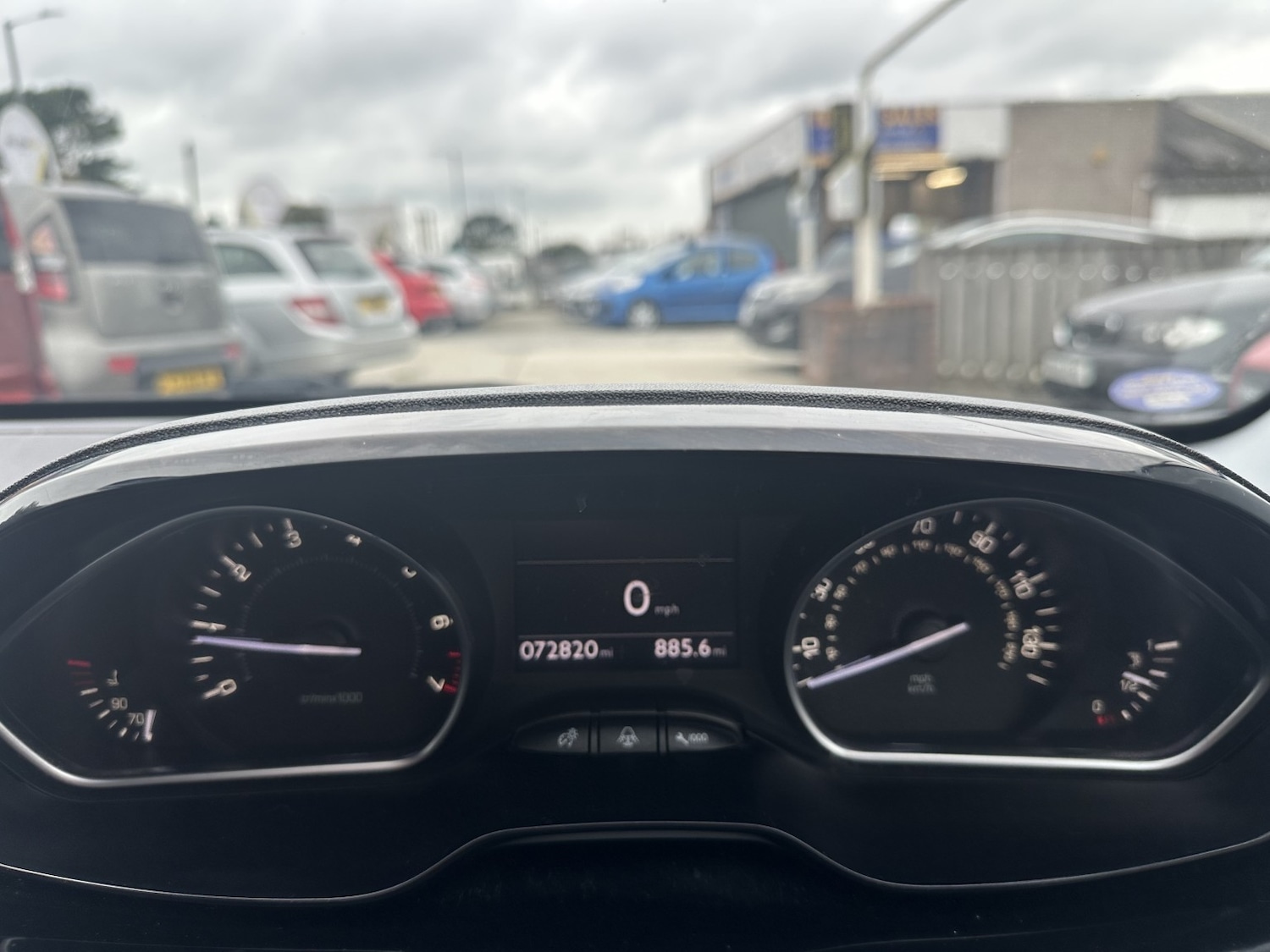 Used Peugeot 208 2013 for sale - 76088729: Photo 12
