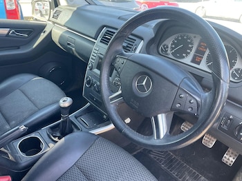 Used Mercedes-Benz B Class 2010 for sale - 77464647: Photo