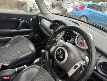 Used MINI Hatch 2003 for sale - 77423500: Photo