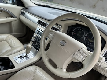 Used Volvo V70 2007 for sale - 78621126: Photo