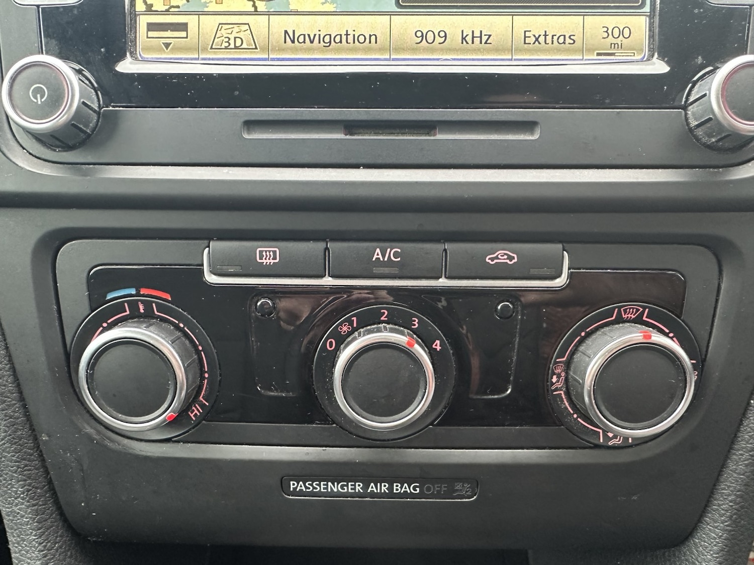 Used Volkswagen Golf 2012 for sale - 77595252: Photo 15