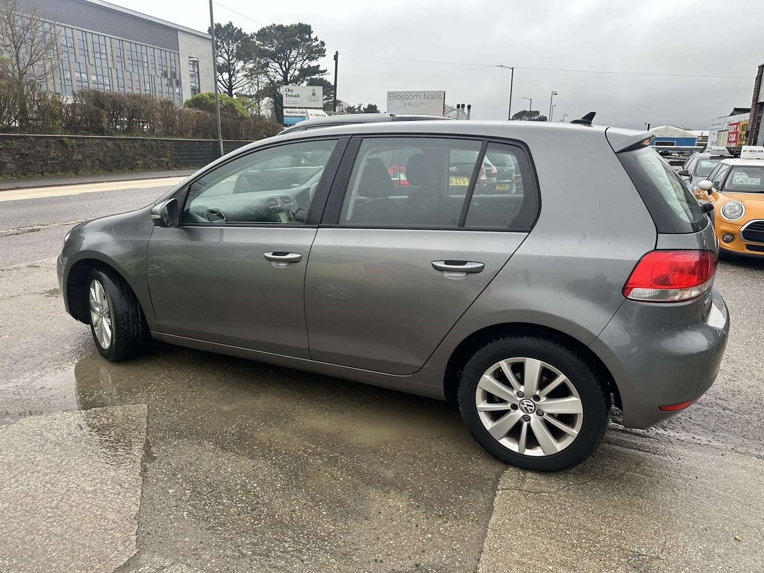 Used Volkswagen Golf 2012 for sale - 77595252: Photo 5