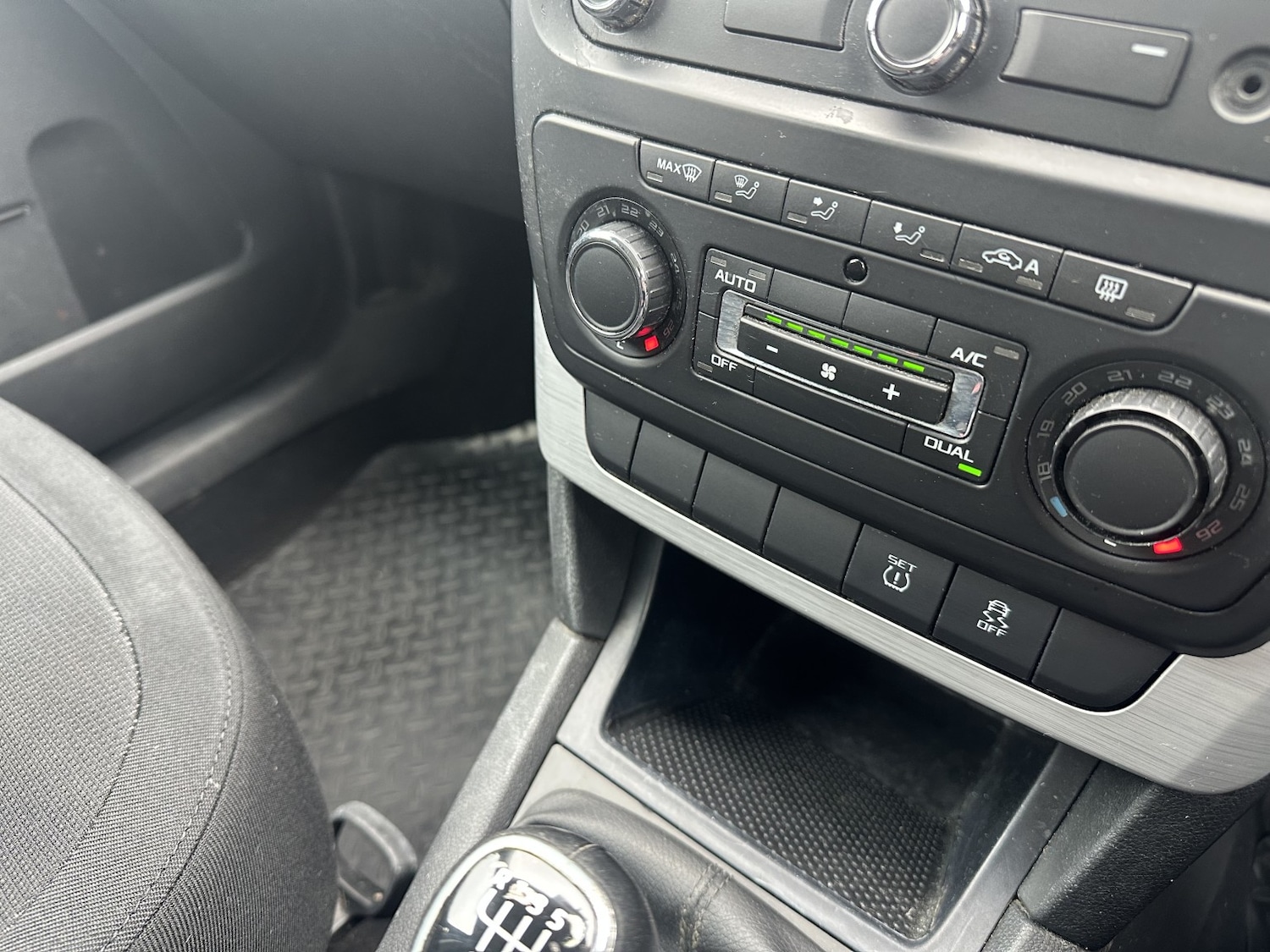 Used Skoda Yeti 2014 for sale - 78025771: Photo 15