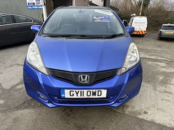 Used Honda Jazz 2011 for sale - 77049296: Photo
