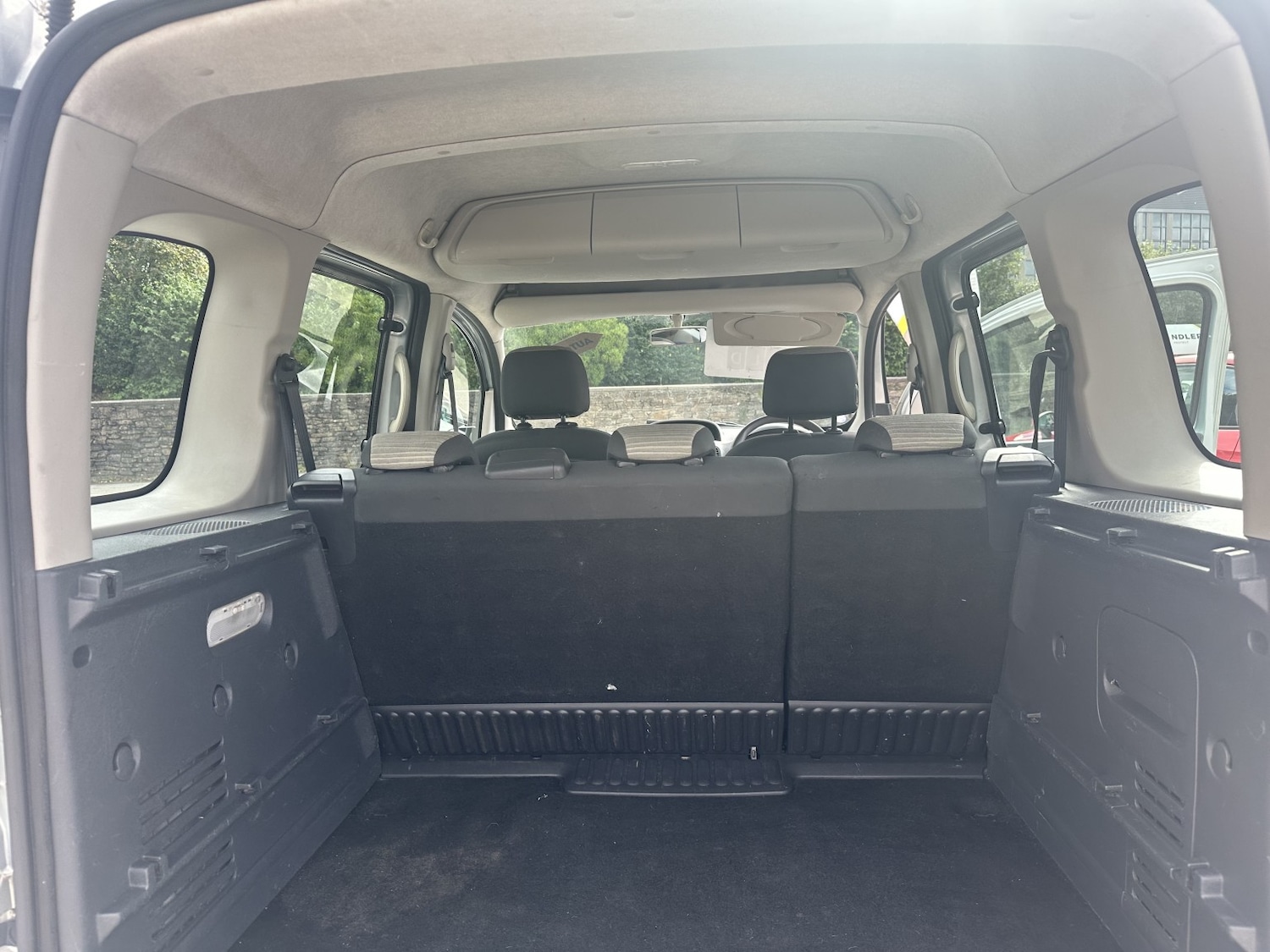 Used Renault Kangoo 2011 for sale - 76666118: Photo 16