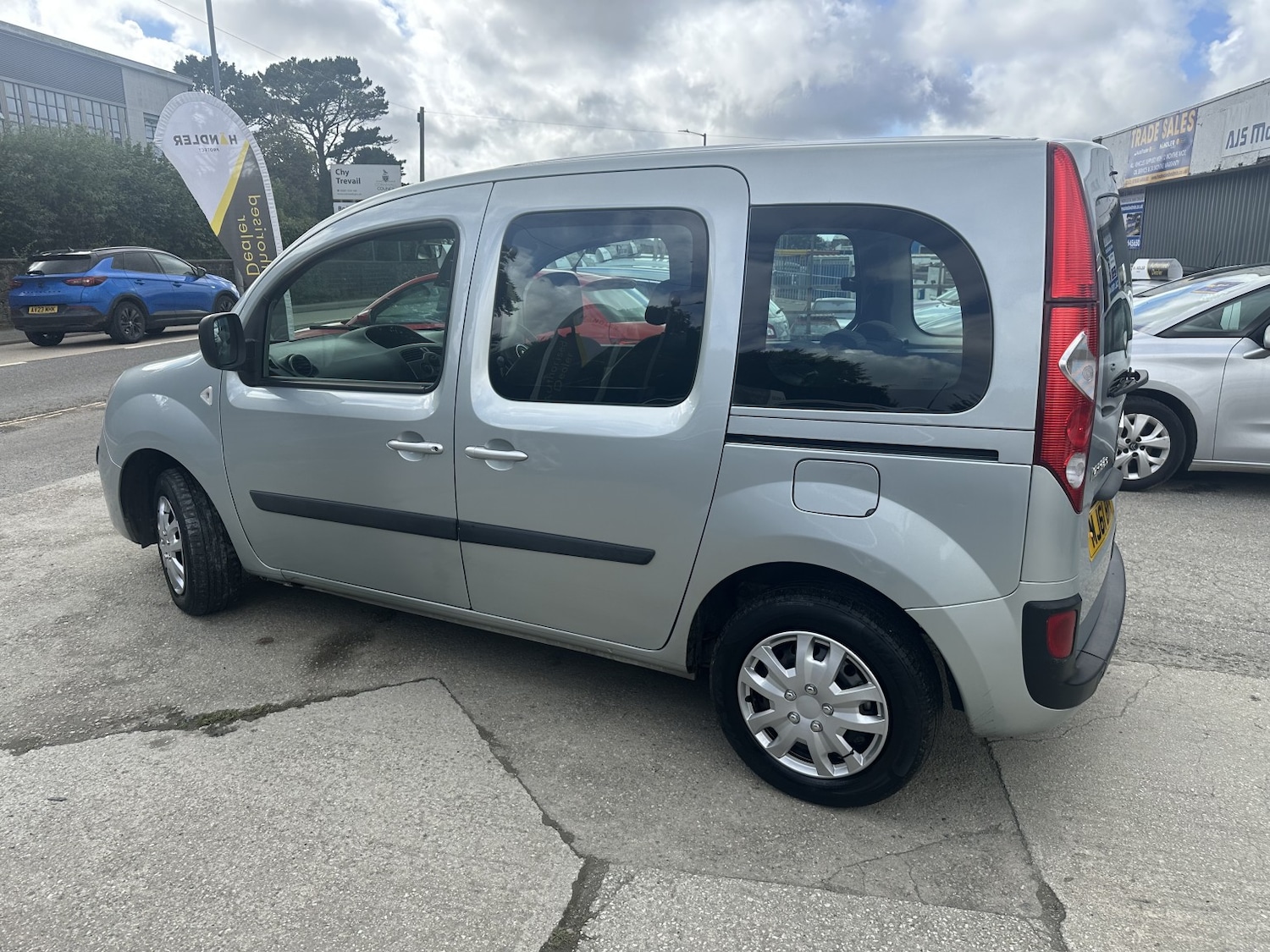 Used Renault Kangoo 2011 for sale - 76666118: Photo 5