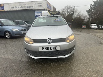 Used Volkswagen Polo 2011 for sale - 77483678: Photo