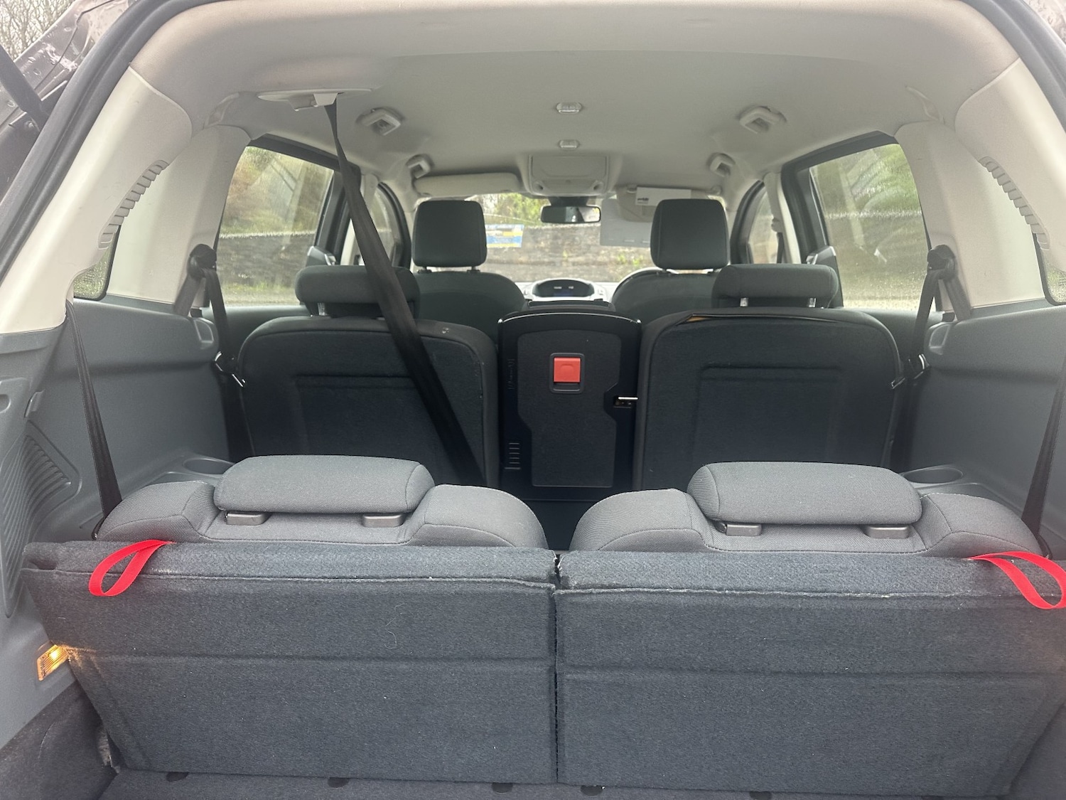 Used Ford Grand C-Max 2014 for sale - 77478149: Photo 19