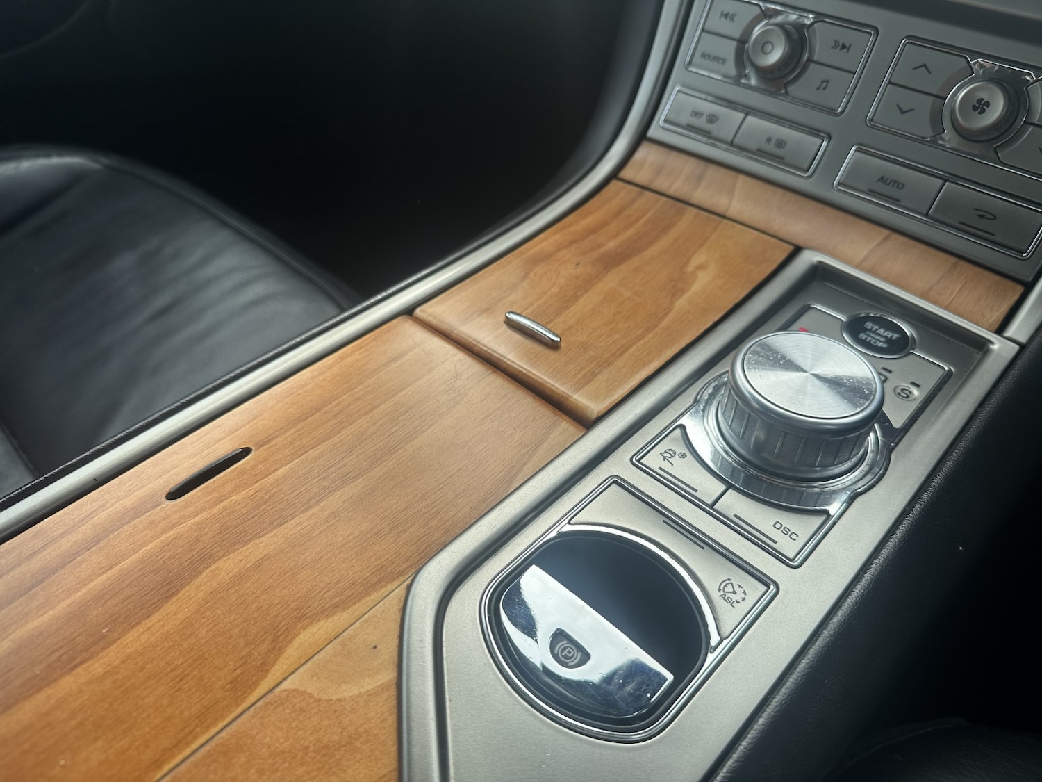 Used Jaguar XF 2010 for sale - 77991693: Photo 15