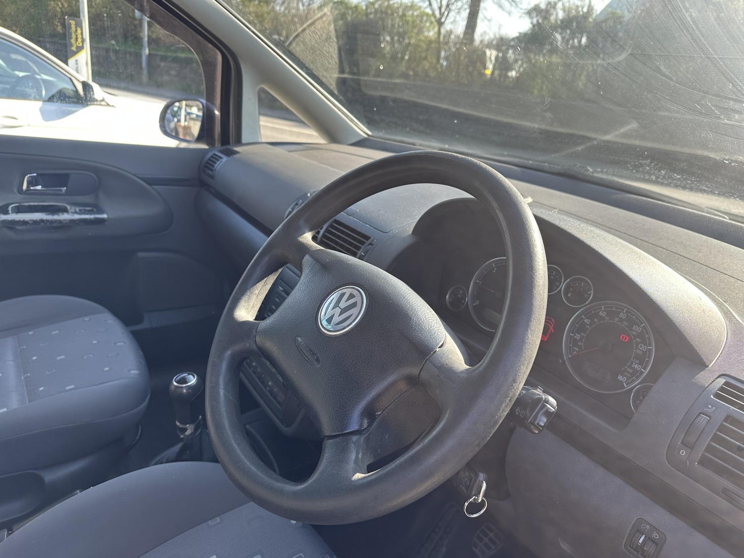 Used Volkswagen Sharan 2006 for sale - 77766482: Photo 2