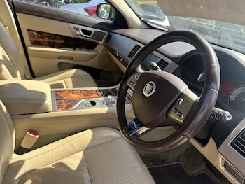 Used Jaguar XF 2011 for sale - 78932319: Photo