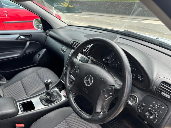 Used Mercedes-Benz C Class 2007 for sale - 74964709: Photo 2
