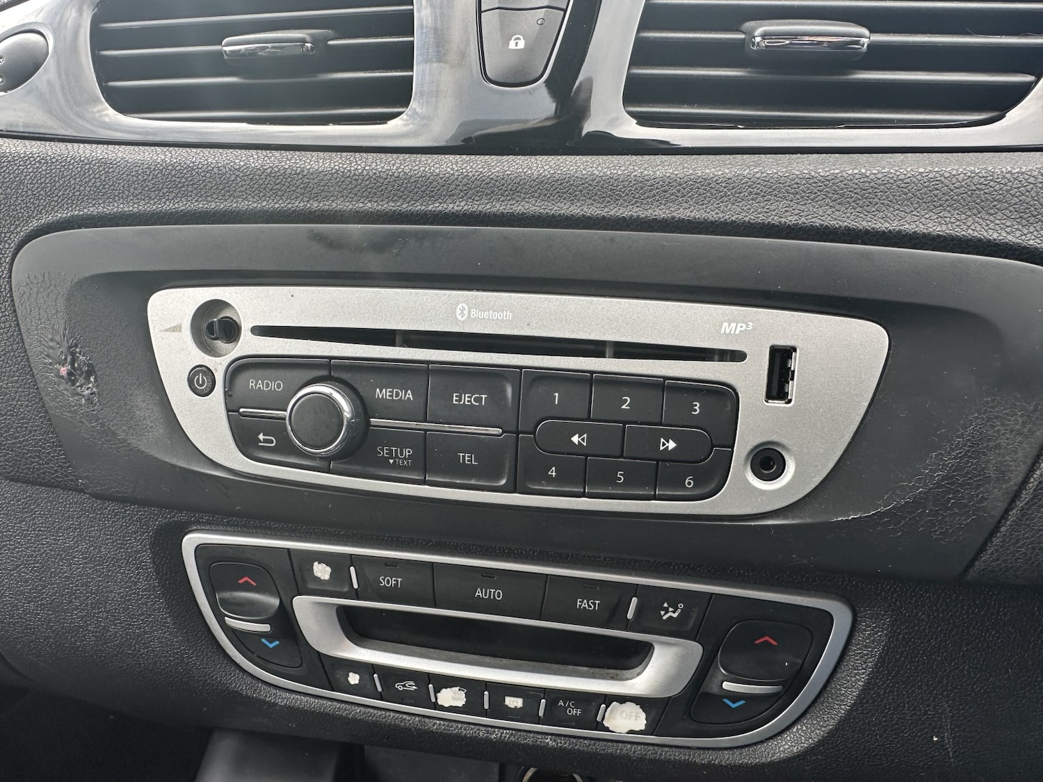 Used Renault Grand Scenic 2016 for sale - 77289240: Photo 15