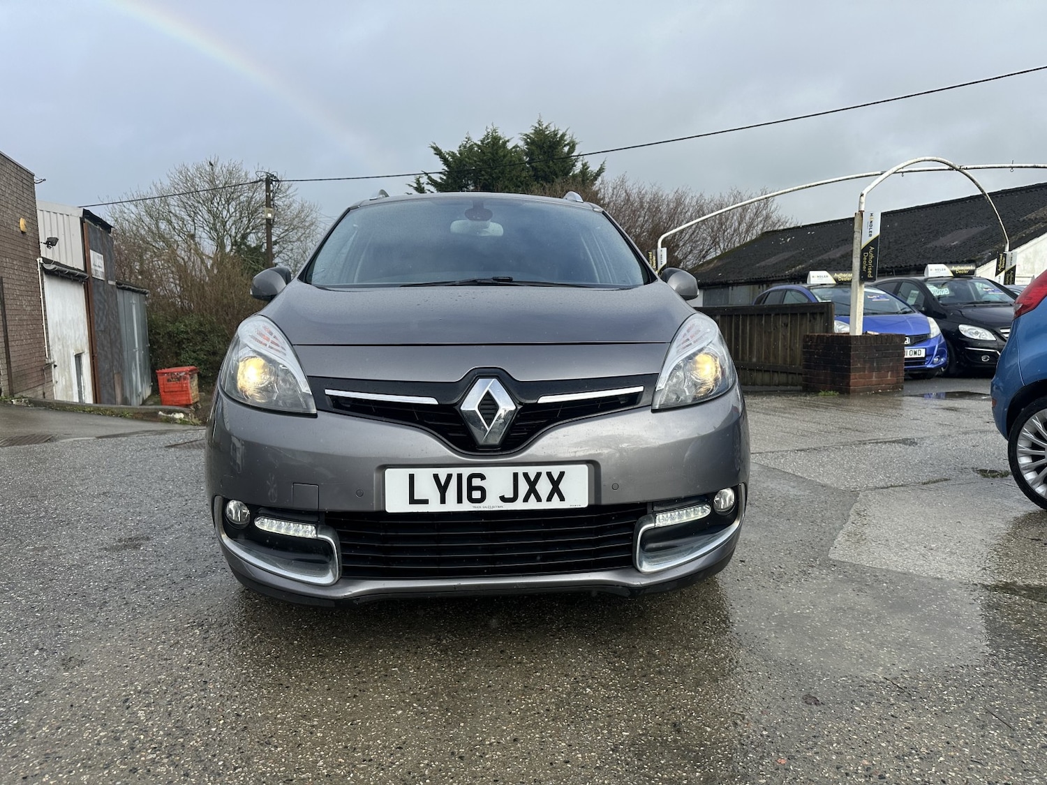Used Renault Grand Scenic 2016 for sale - 77289240: Photo 3