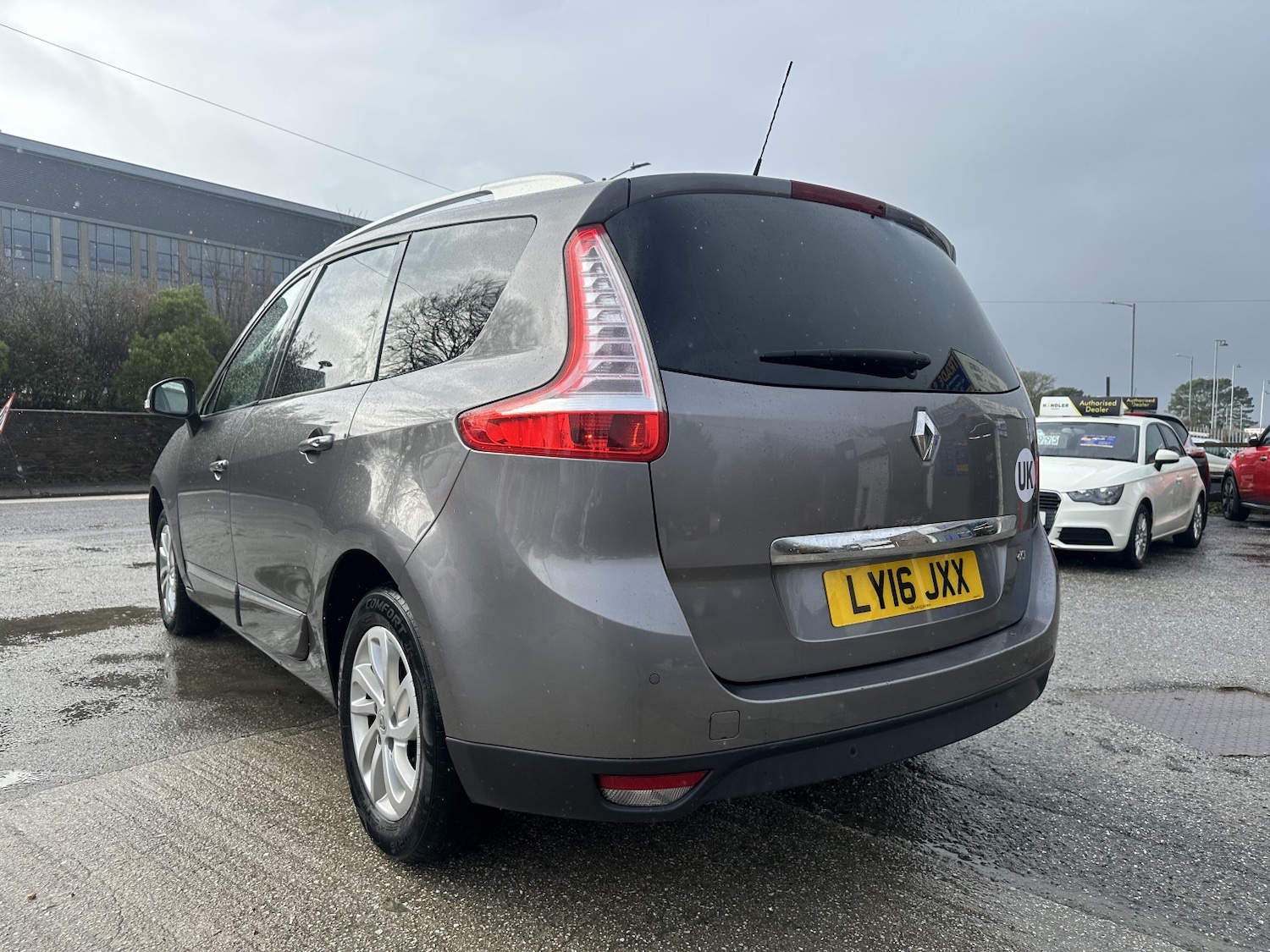 Used Renault Grand Scenic 2016 for sale - 77289240: Photo 6