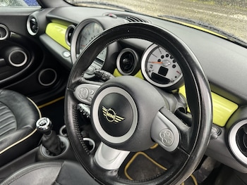 Used MINI Convertible 2010 for sale - 78310059: Photo