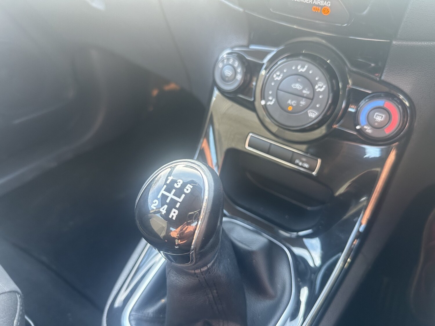 Used Ford Fiesta 2015 for sale - 77961973: Photo 15