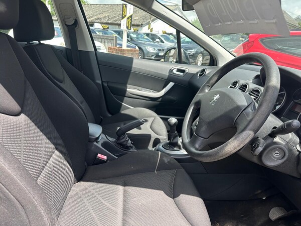 Used Peugeot 308 2010 for sale - 74207238: Photo 10